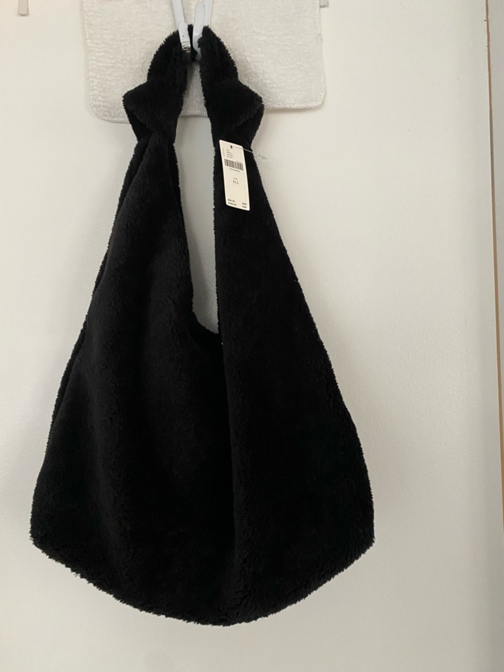 NWT ANTHROPOLOGIE LOVE KNOT SHERPA FLEECE BLACK 19x12x5
